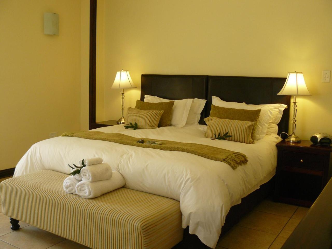 Moon And Sixpence Garden Guest House ملدرزدريفت المظهر الخارجي الصورة