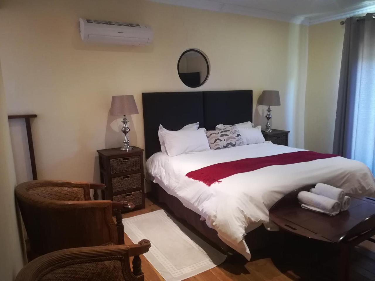 Moon And Sixpence Garden Guest House ملدرزدريفت المظهر الخارجي الصورة