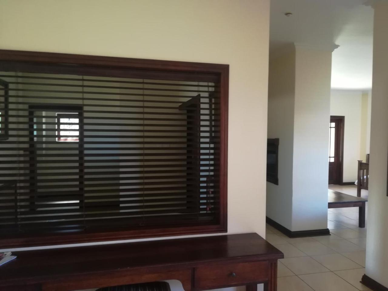 Moon And Sixpence Garden Guest House ملدرزدريفت المظهر الخارجي الصورة